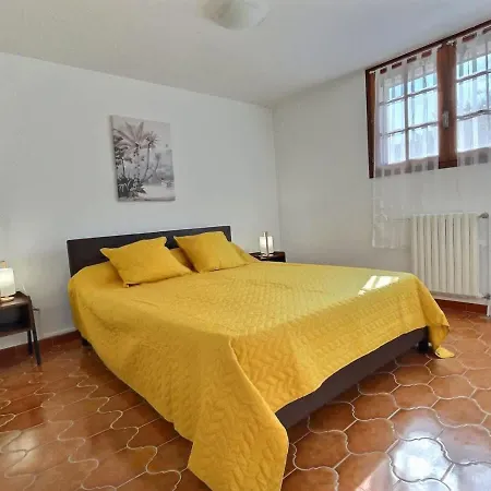 Dom wakacyjny Splendide Maison Pour 10 Personnes Avec Piscine Privee Et Grands Espaces ! Béziers