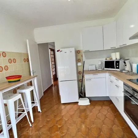 Dom wakacyjny Splendide Maison Pour 10 Personnes Avec Piscine Privee Et Grands Espaces ! Béziers