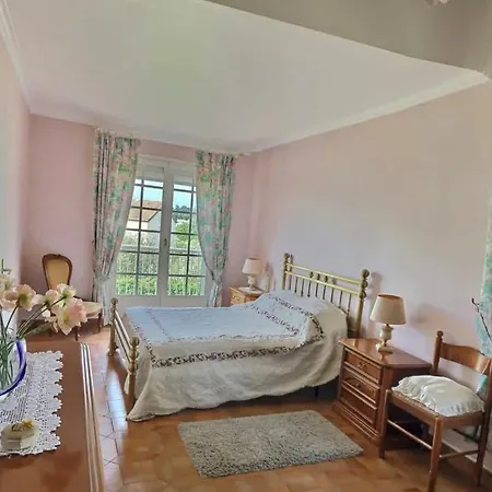 Dom wakacyjny Splendide Maison Pour 10 Personnes Avec Piscine Privee Et Grands Espaces ! *